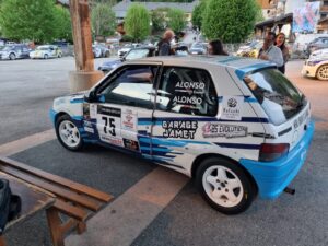 Voiture de rallye Alonso Racing